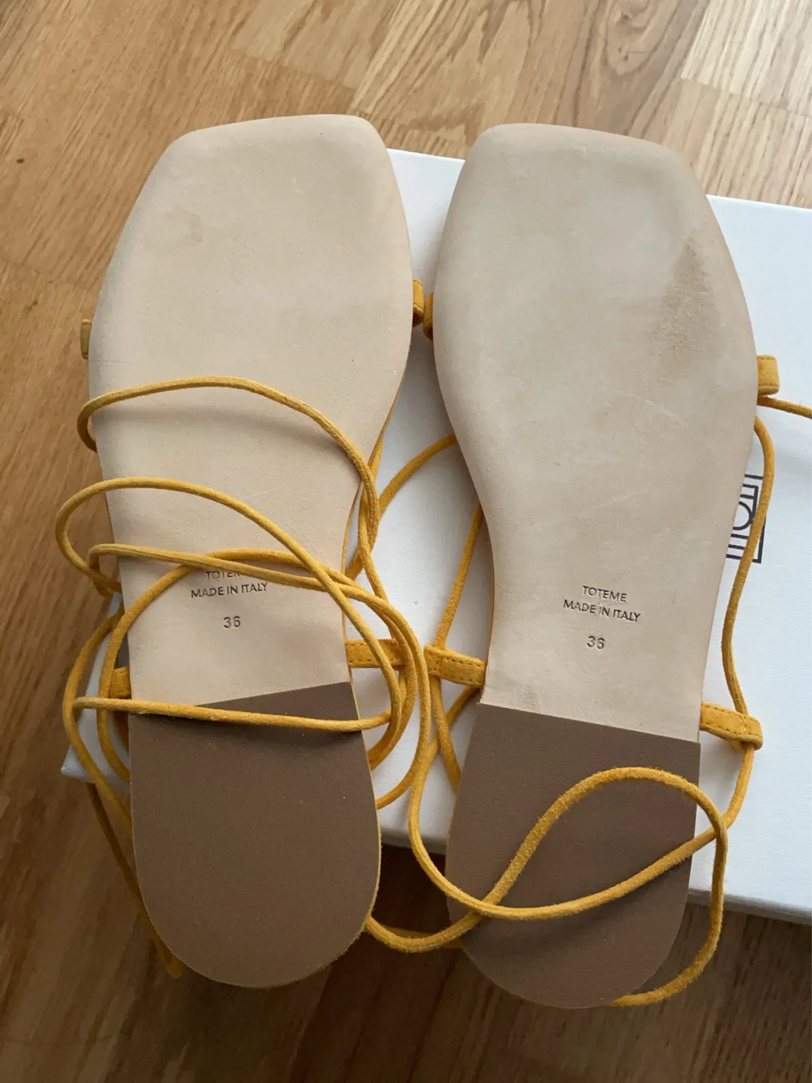 Toteme-skinnsandaler NWT - Image 4