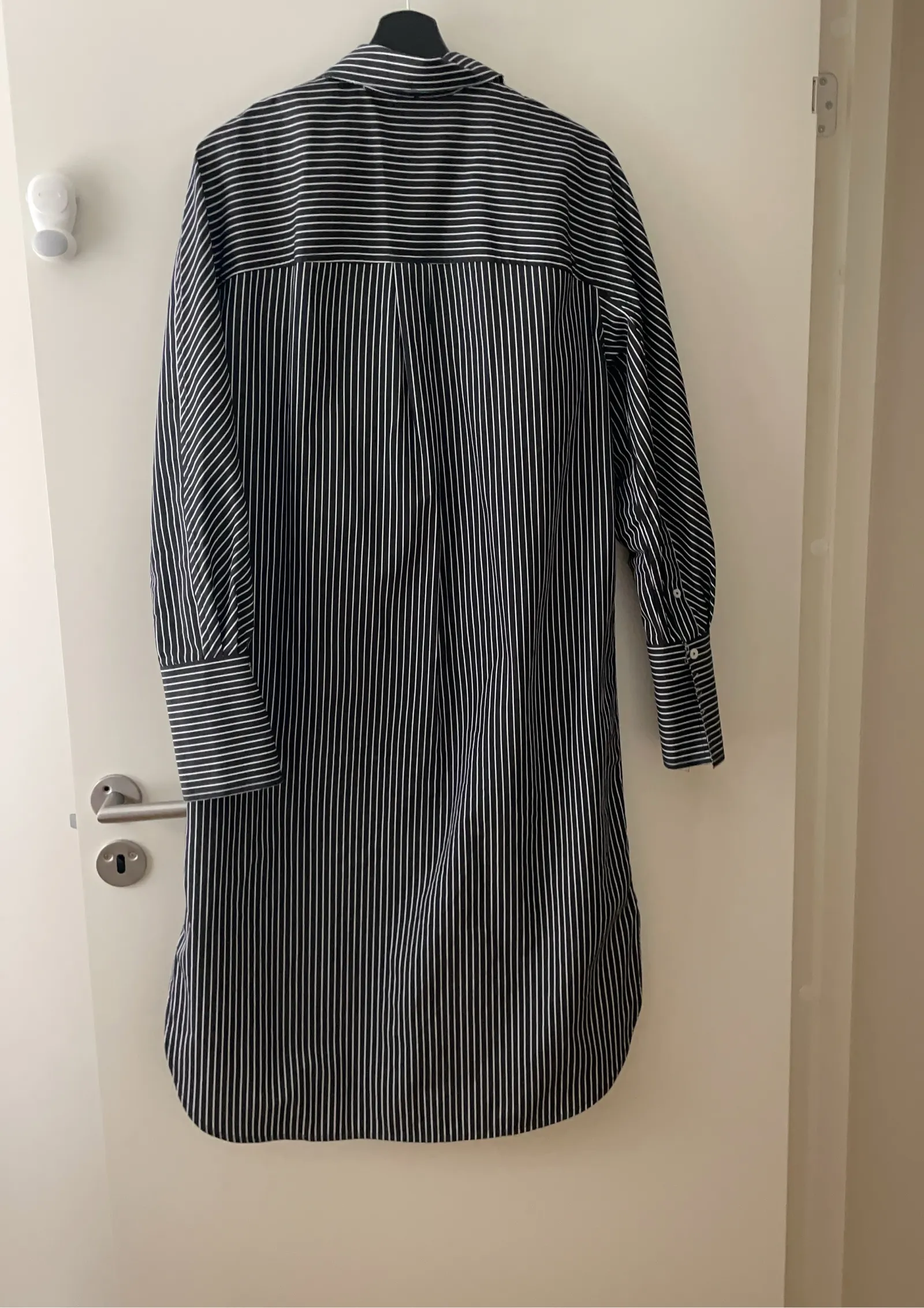 Toteme Striped Sleeve Shirtdress-klänning - Image 5
