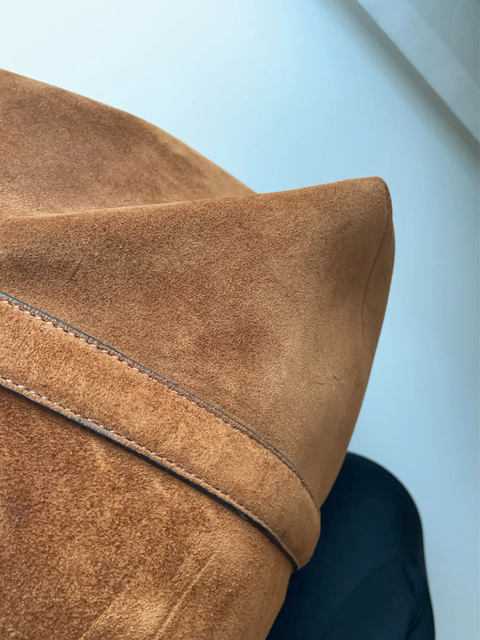 Toteme Suede Tote-skinnhandväska NWT - Image 5