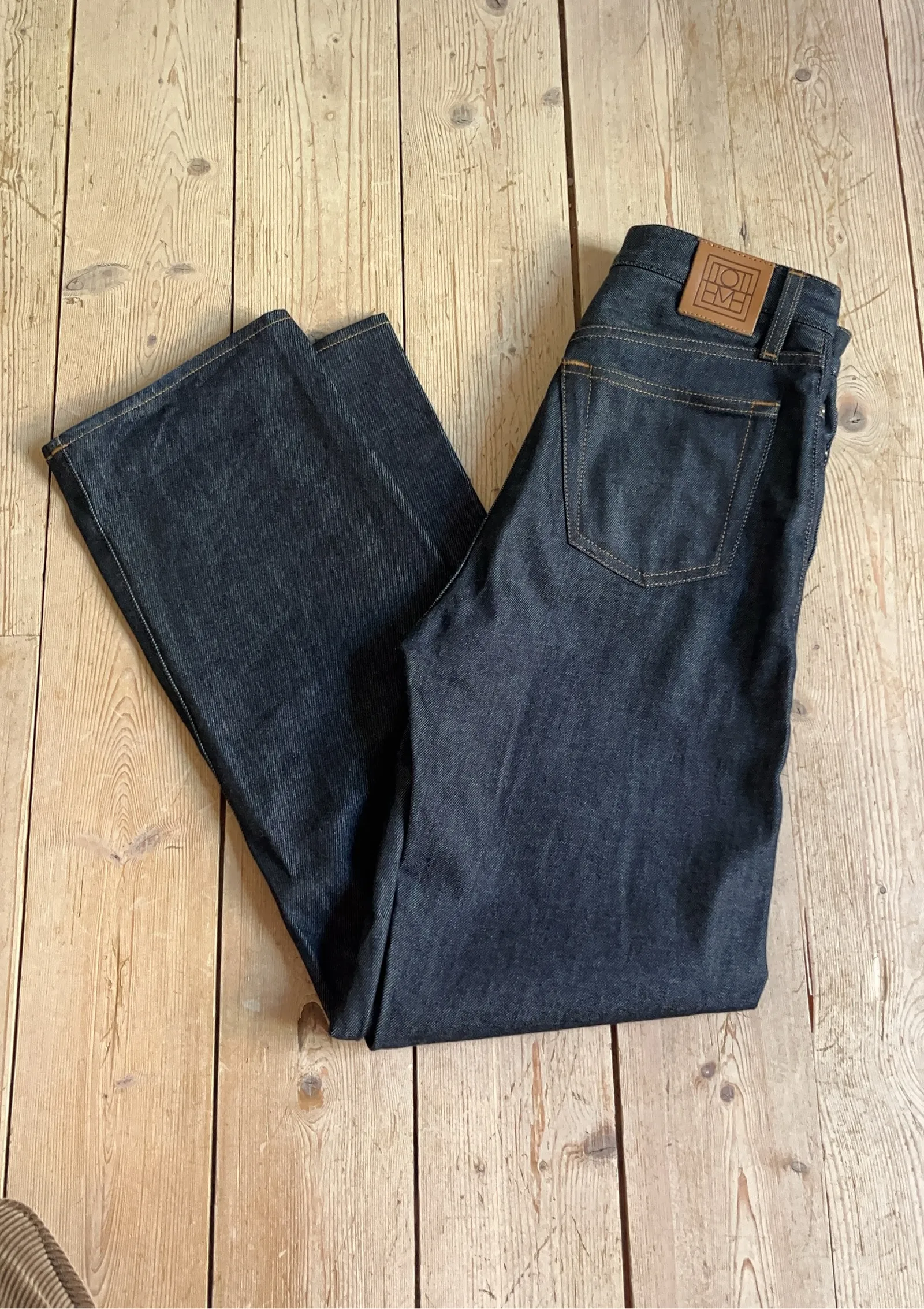 Toteme Twisted Seam Full Length Raw Blue-jeans - Image 7