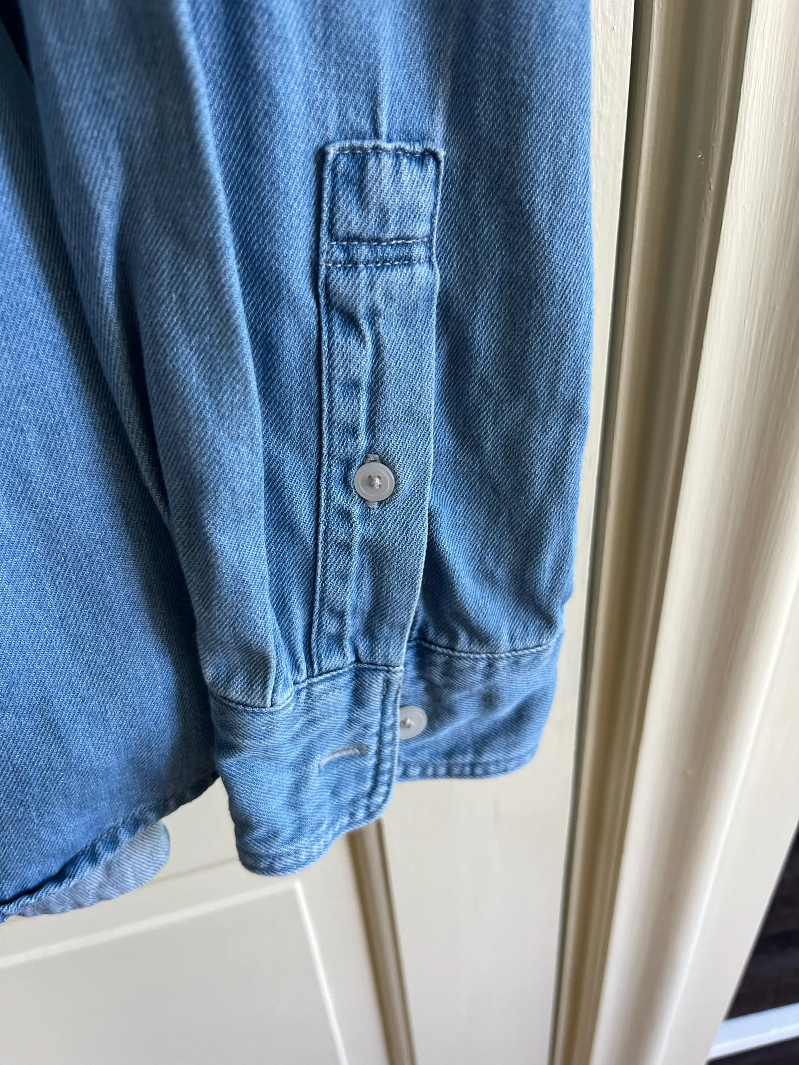 Uniqlo Denim shirt-skjorta NWOT - Image 4