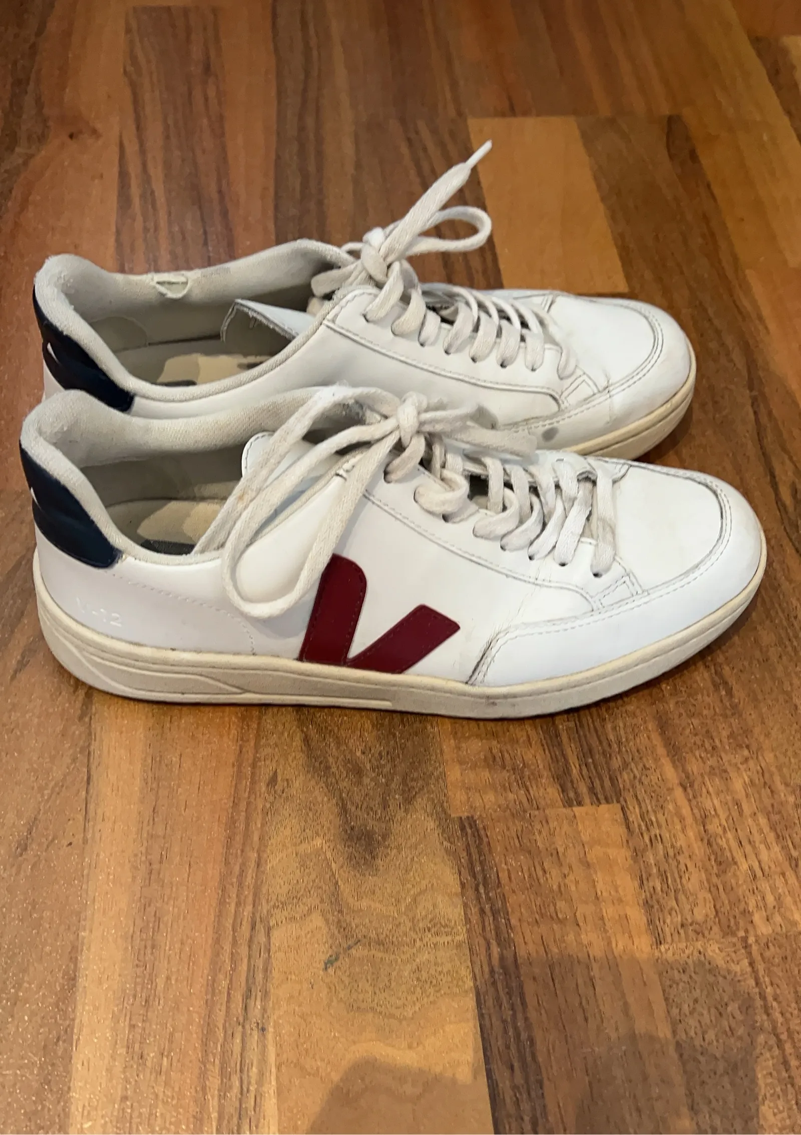 Veja-skinnsneakers - Image 6