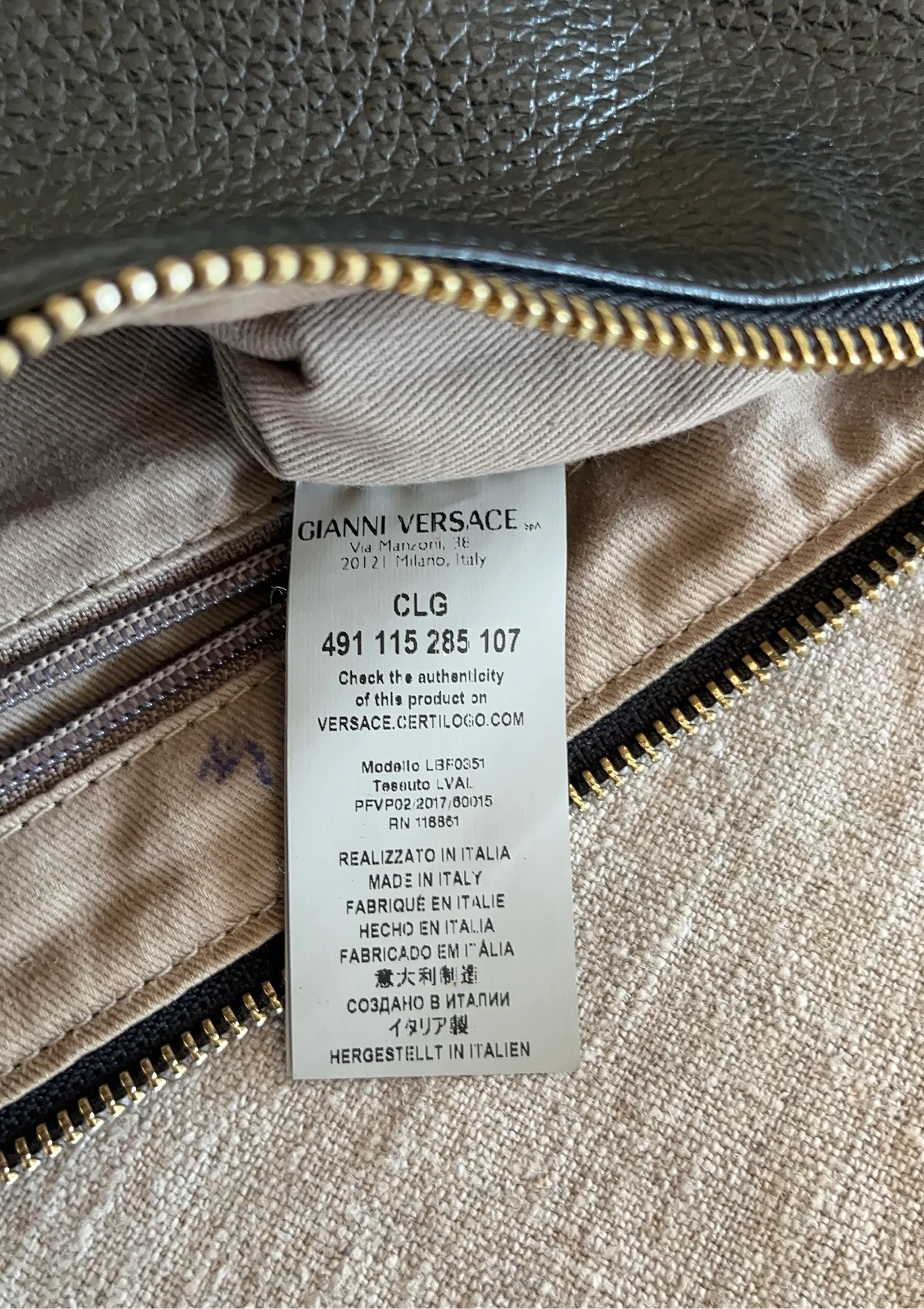 Versace-skinnaxelremsväska - Image 8