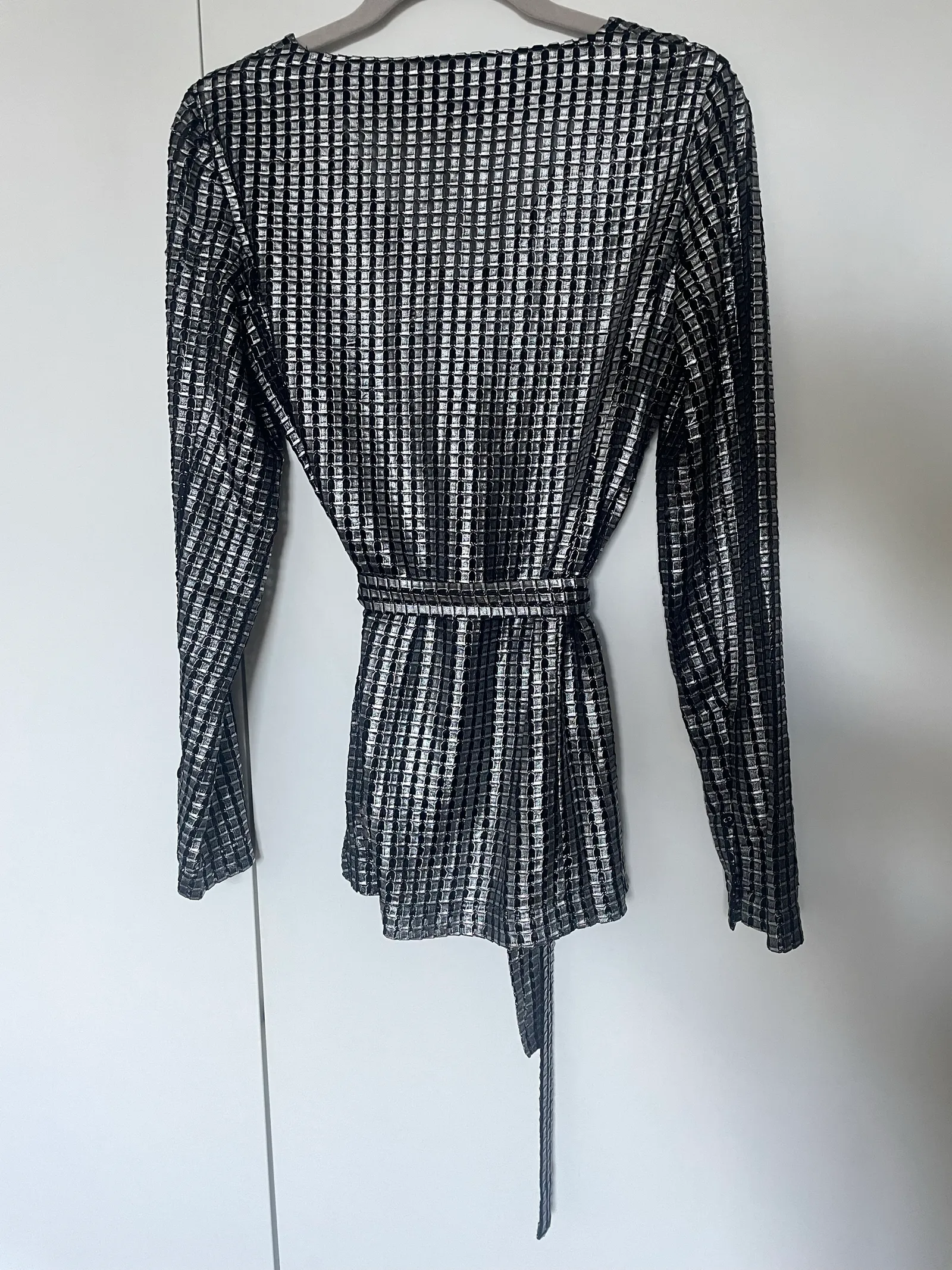 Whyred Sobe Silver-blus NWOT - Image 4