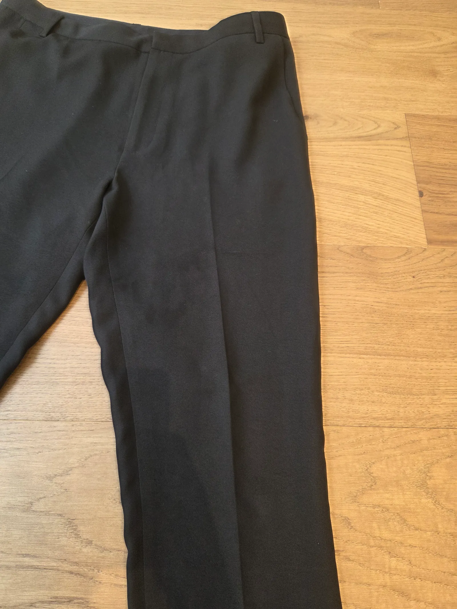 Whyred-byxor NWOT - Image 3