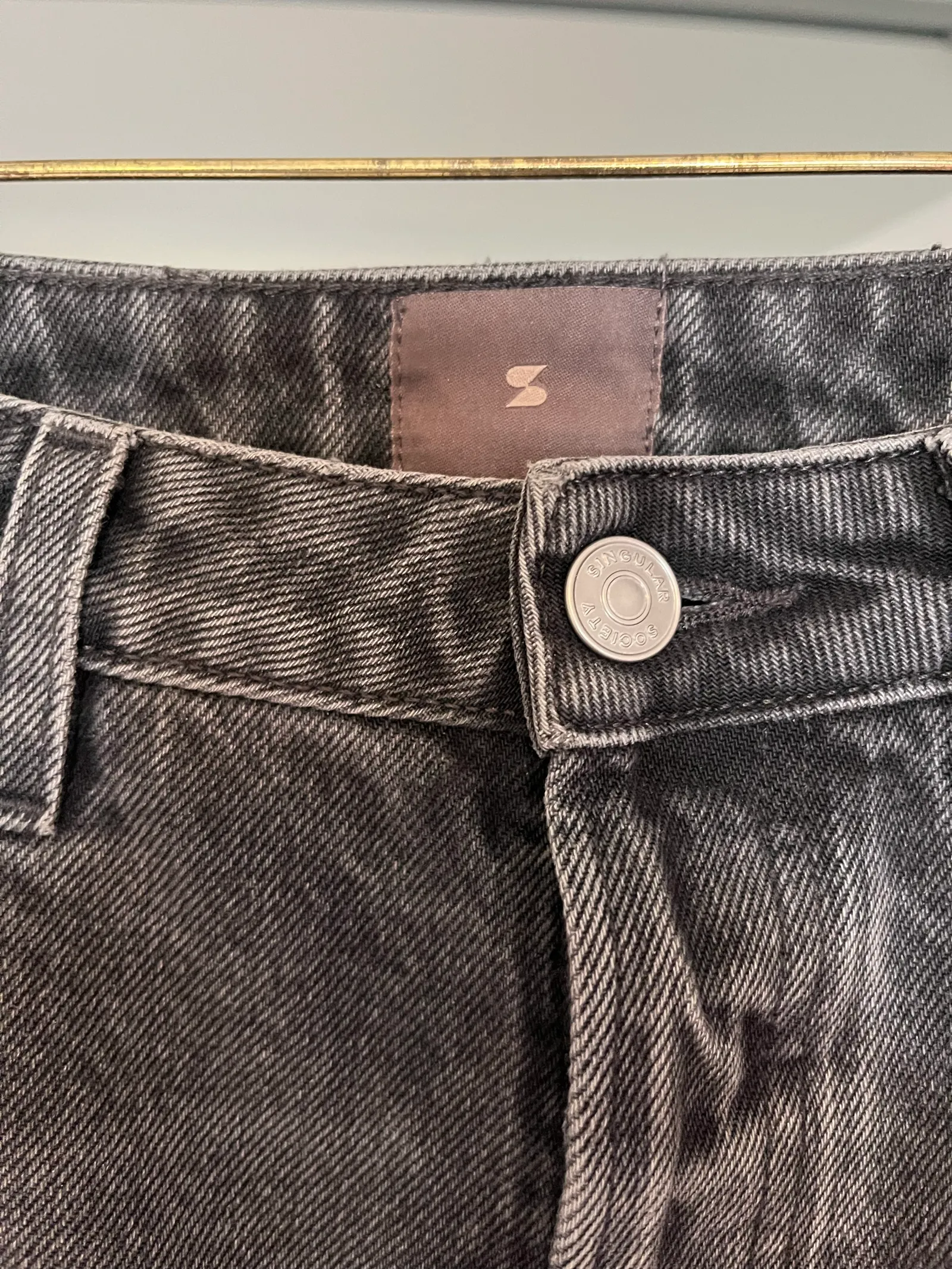 Singular Society Women’s Mid-waist Barrel Leg Denim-jeans - Image 3