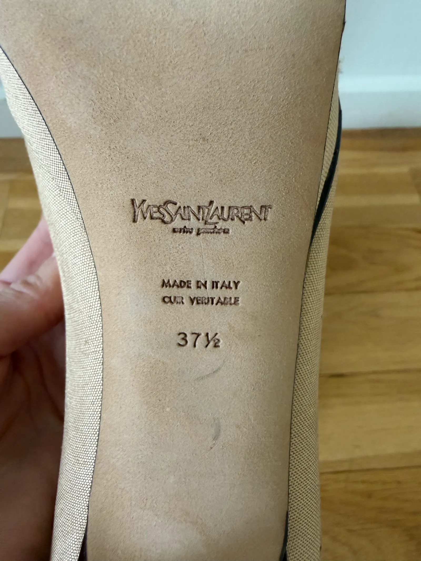 Yves Saint Laurent-skinnklackar - Image 2